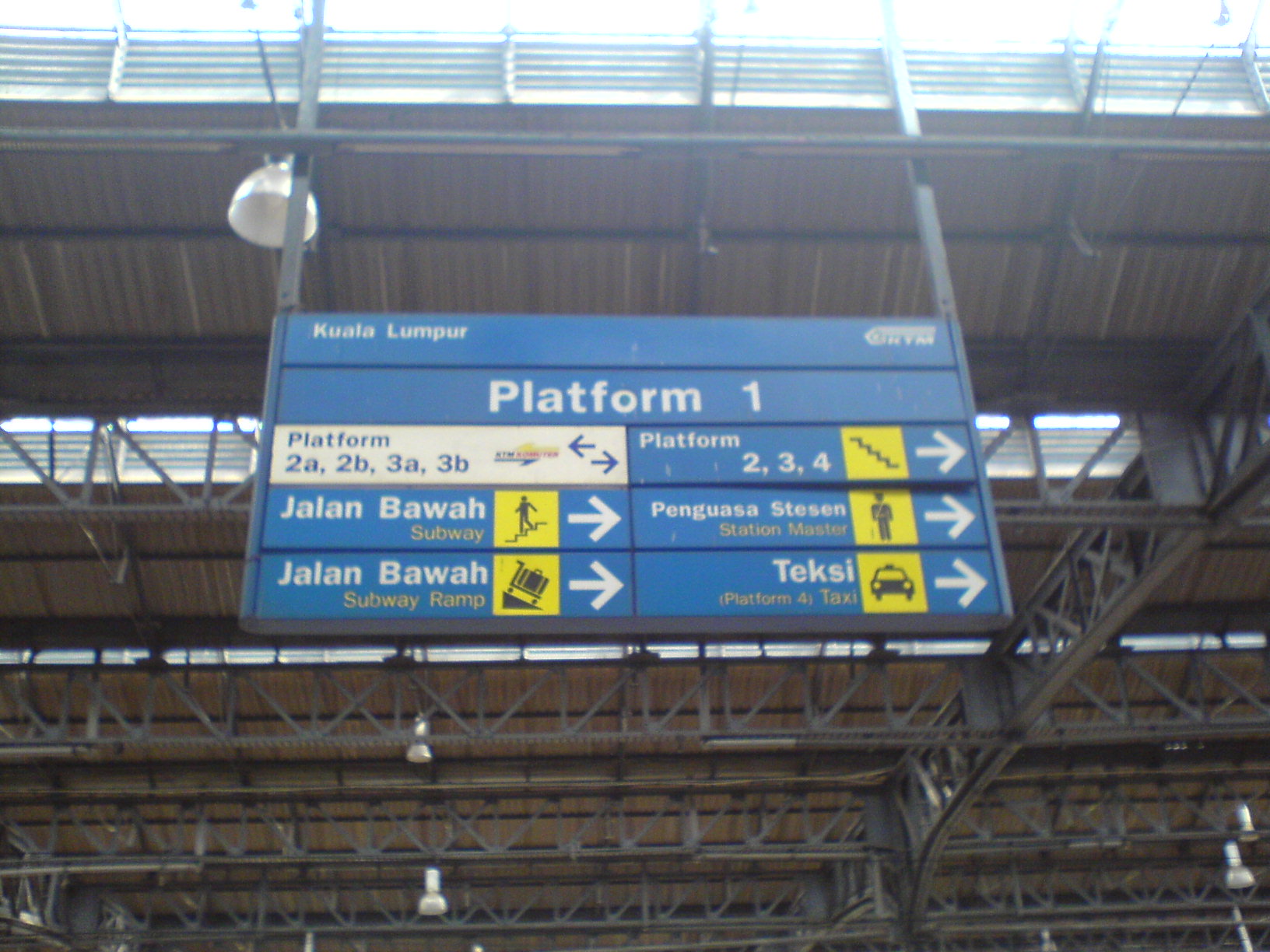 ...kalau Platform 9 3/4, dimana yah ???